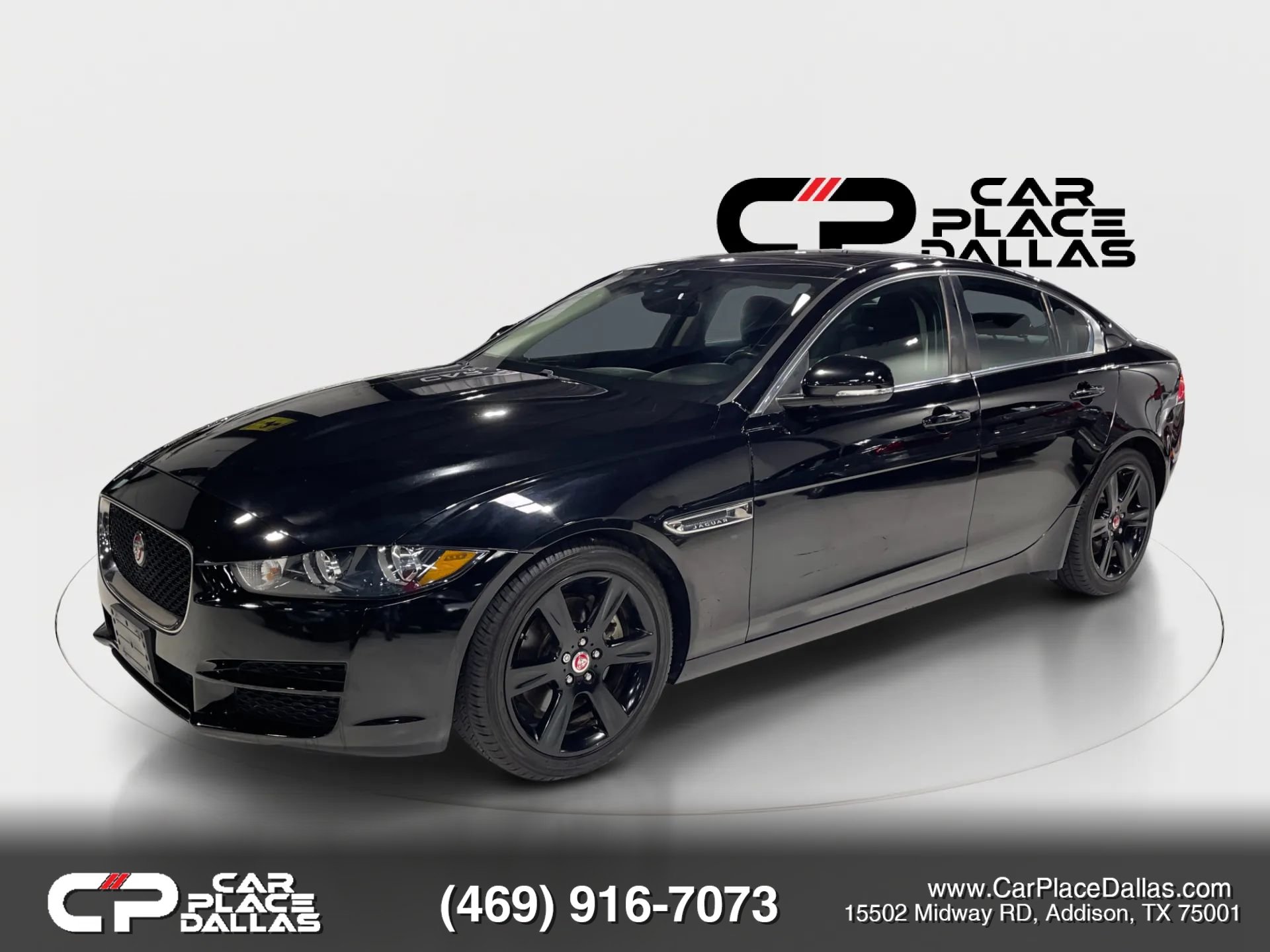 Used 2019 Jaguar XE Prestige RWD image 3