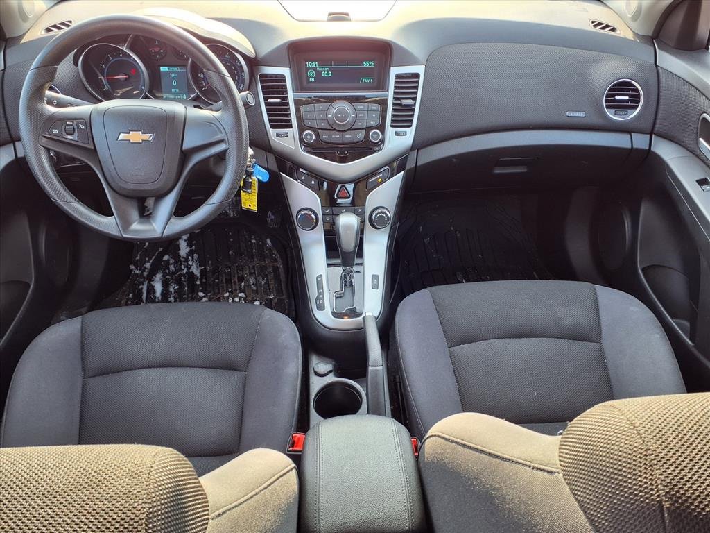 Used 2014 Chevrolet Cruze LT image 9