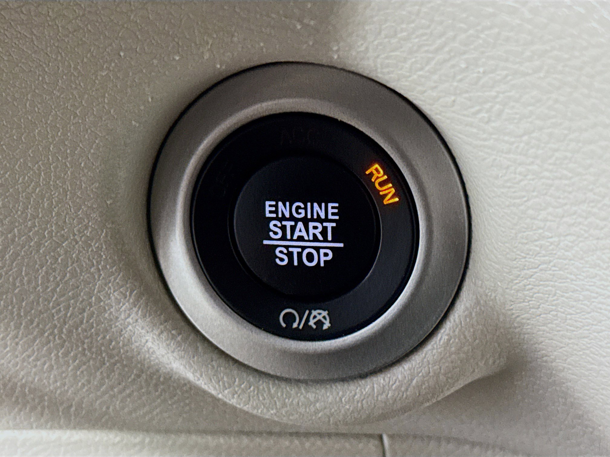 Used 2024 Chrysler Pacifica Touring-L image 21