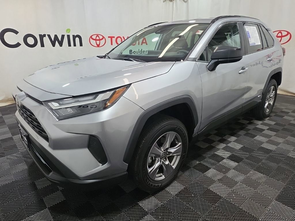 Used 2025 Toyota RAV4 LE image 3