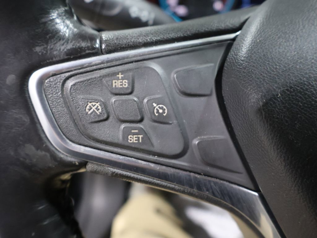 Used 2018 Chevrolet Malibu LT image 34