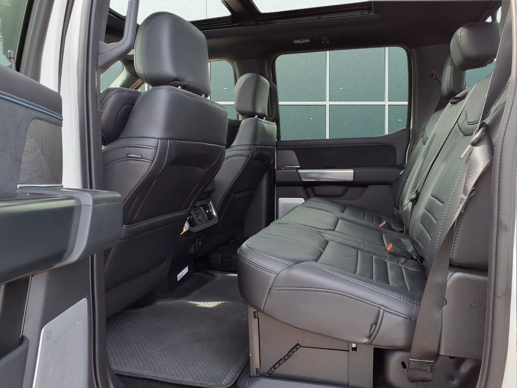 New 2025 Ford F450 Platinum image 21