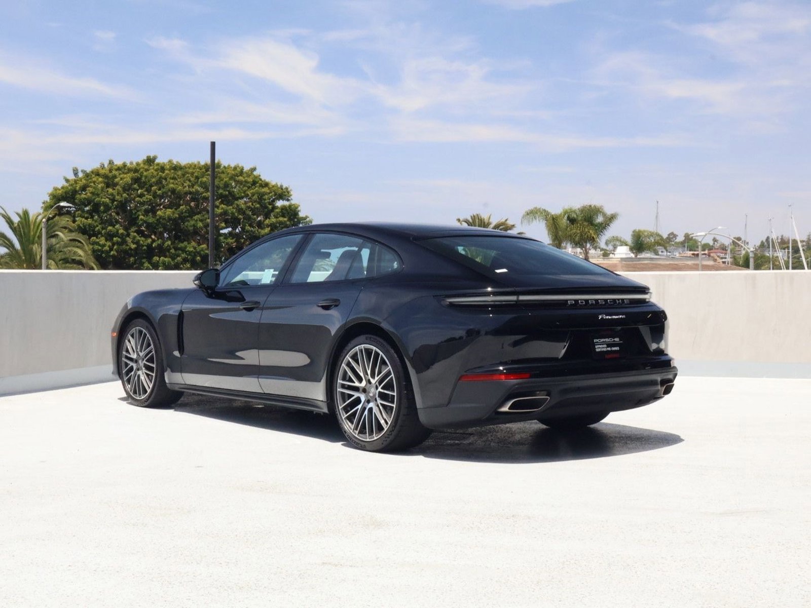Certified 2025 Porsche Panamera 4 AWD/4WD video 3