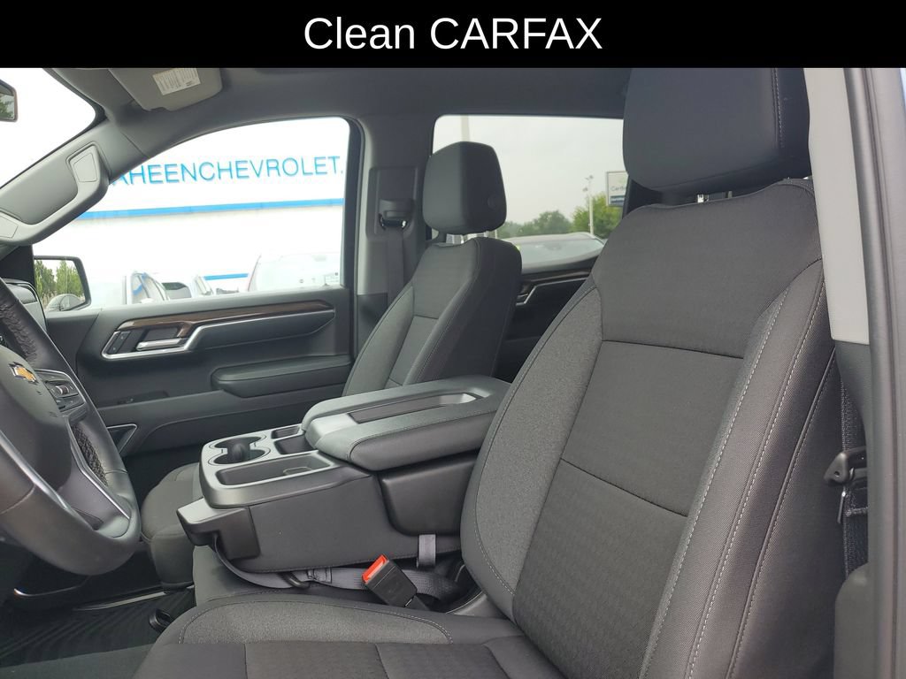Used 2024 Chevrolet Silverado 1500 LT AWD/4WD image 5