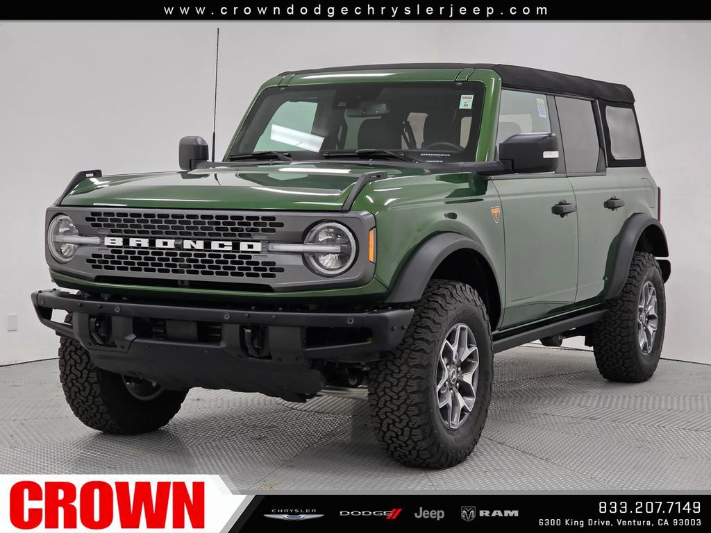 Used 2024 Ford Bronco Badlands AWD/4WD image 3