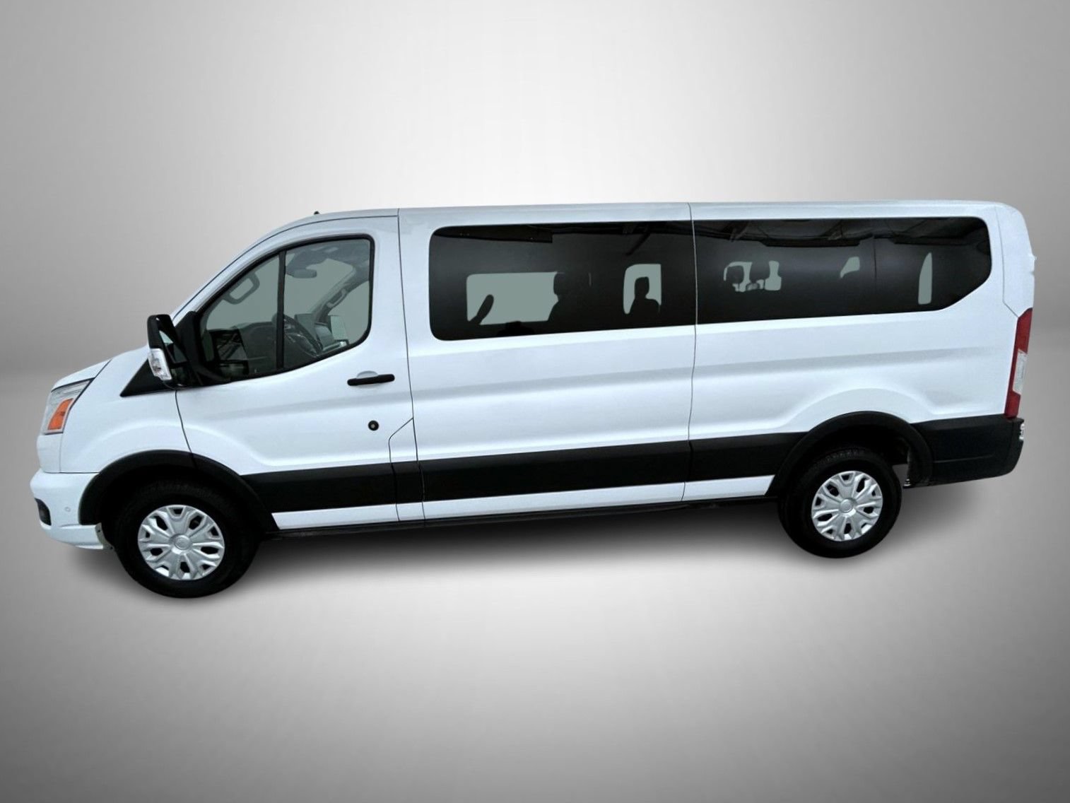 Used 2022 Ford Transit 350 XLT RWD image 8