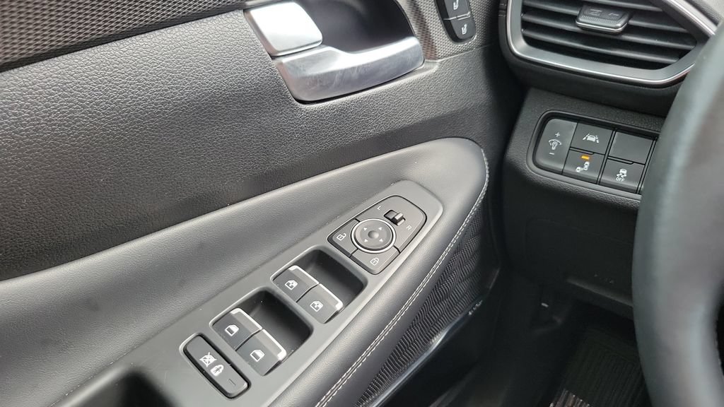 Used 2019 Hyundai Santa Fe FWD image 20