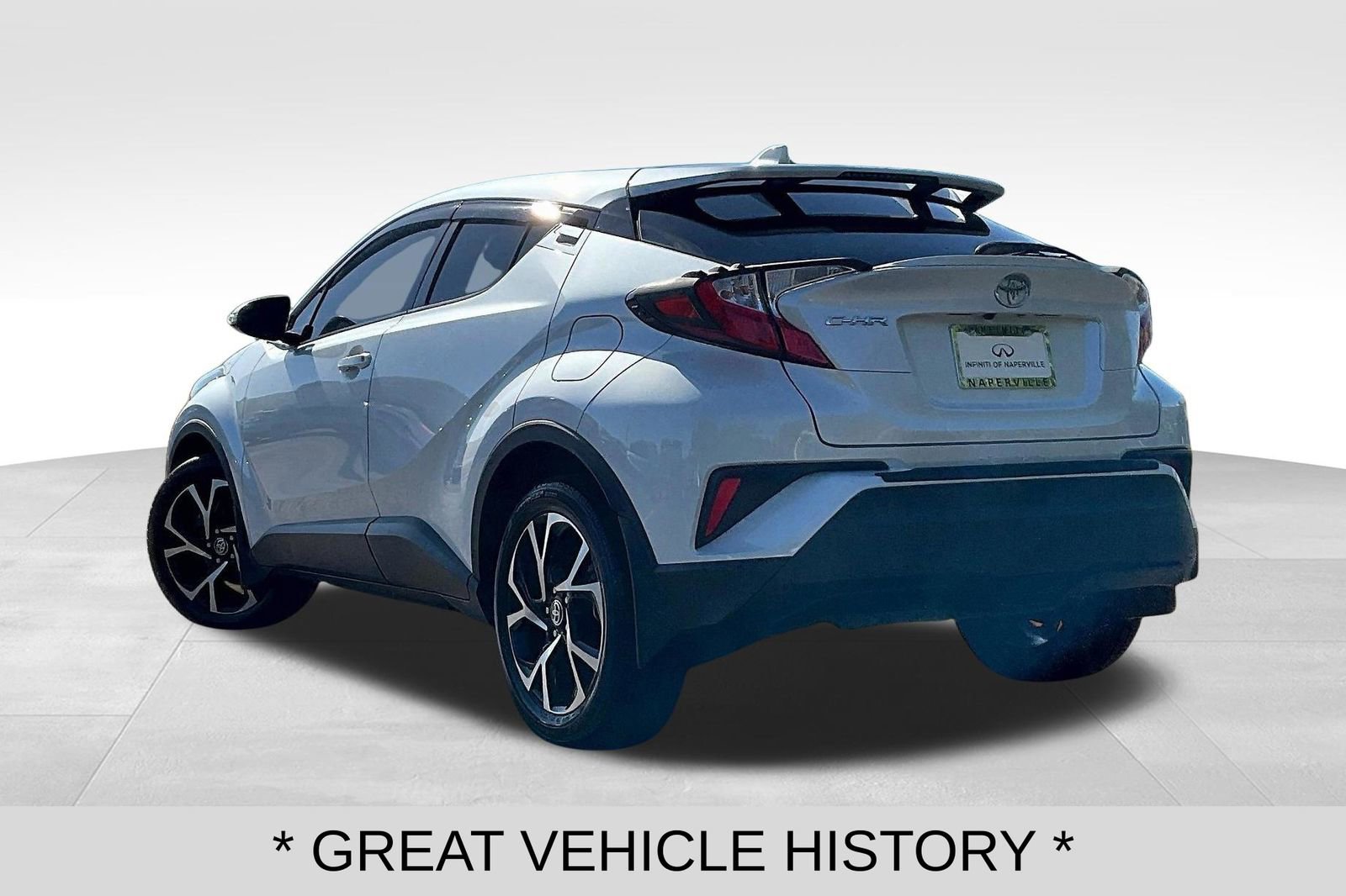 Used 2022 Toyota C-HR XLE FWD image 4