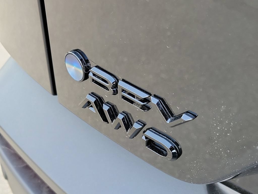 New 2026 Toyota C-HR AWD/4WD image 9