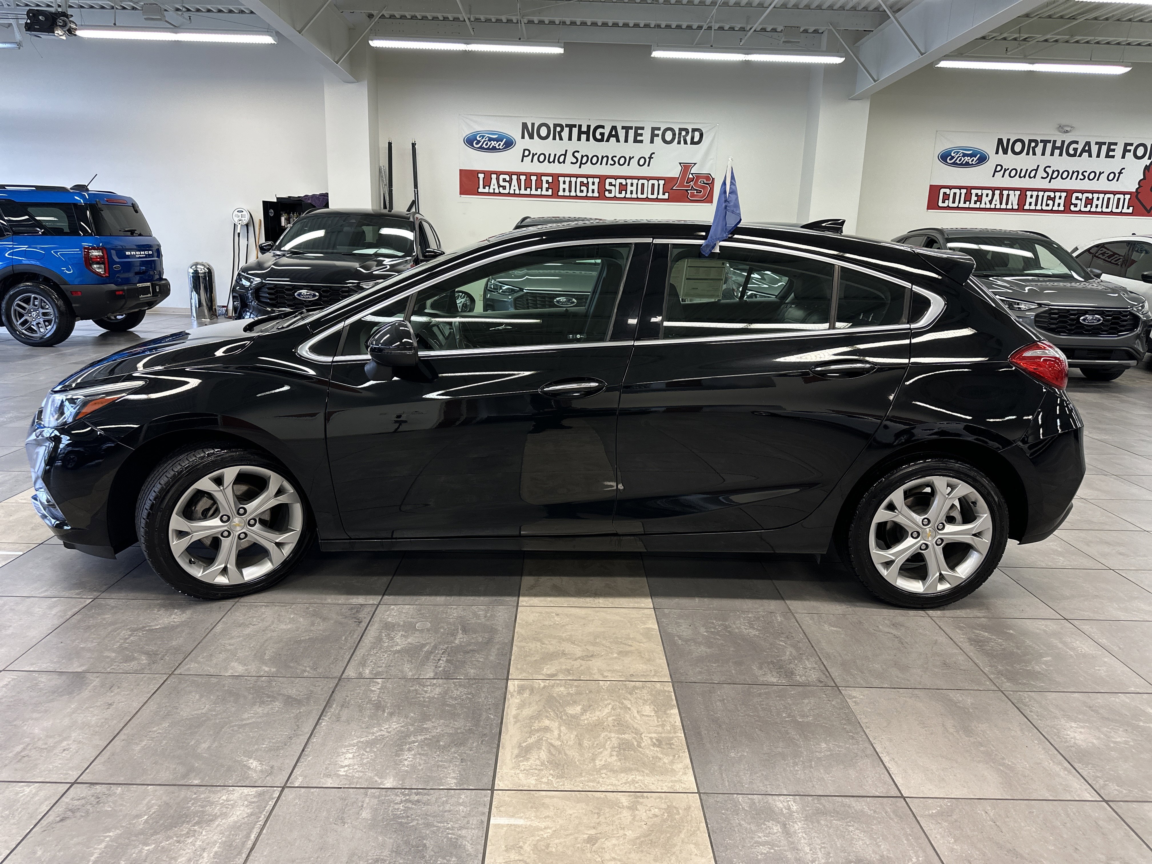 Used 2018 Chevrolet Cruze Premier image 15