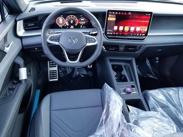 New 2026 Volkswagen Tiguan SE R-Line AWD/4WD image 11