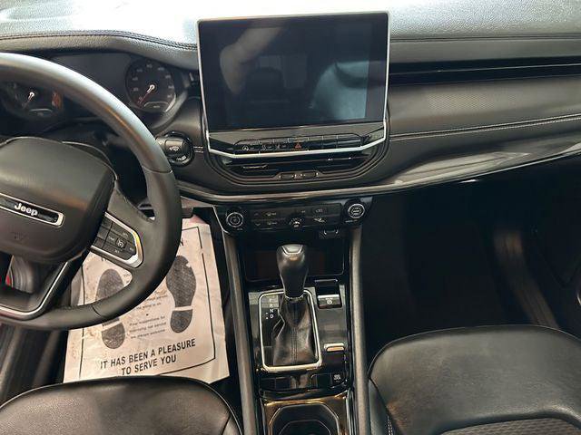 Certified 2023 Jeep Compass Altitude AWD/4WD image 11