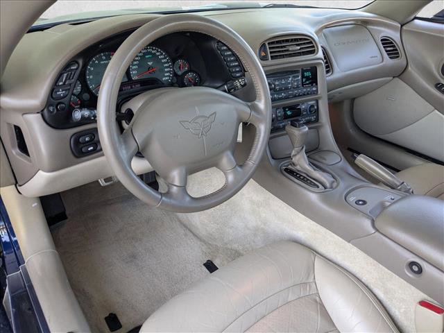 Used 2004 Chevrolet Corvette Convertible w/ Preferred Equipment Group image 10