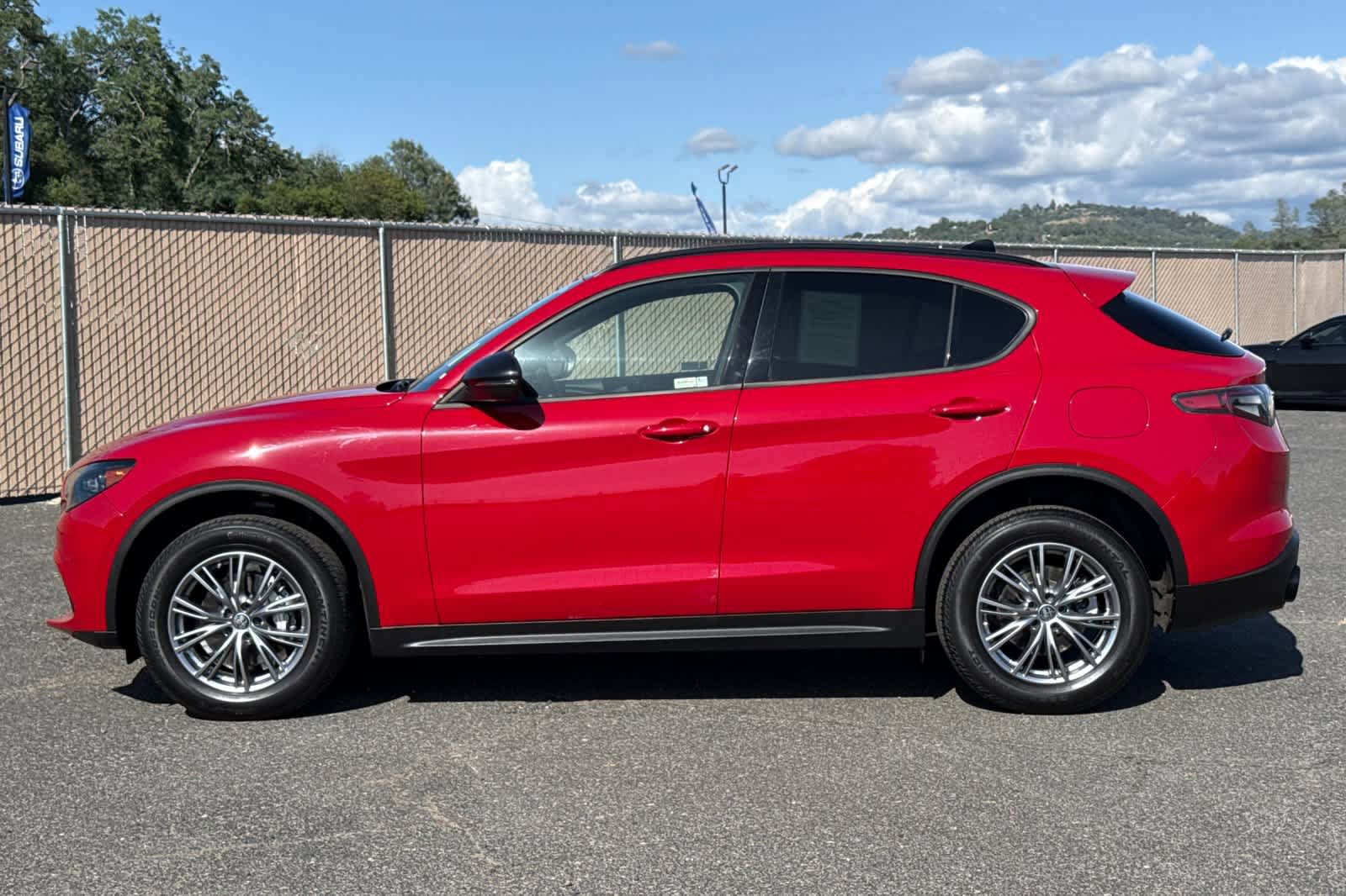 Used 2024 Alfa Romeo Stelvio Sprint RWD image 6