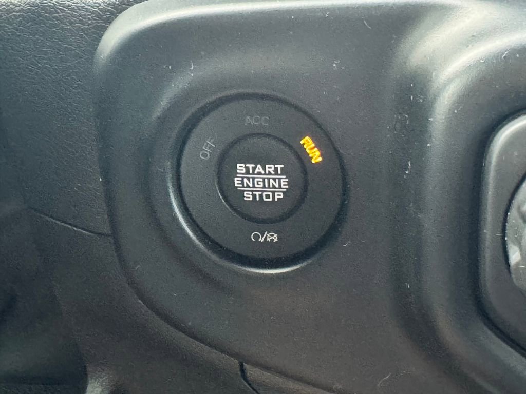 Used 2022 Jeep Wrangler Unlimited Sport w/ Cold Weather Group AWD/4WD image 26