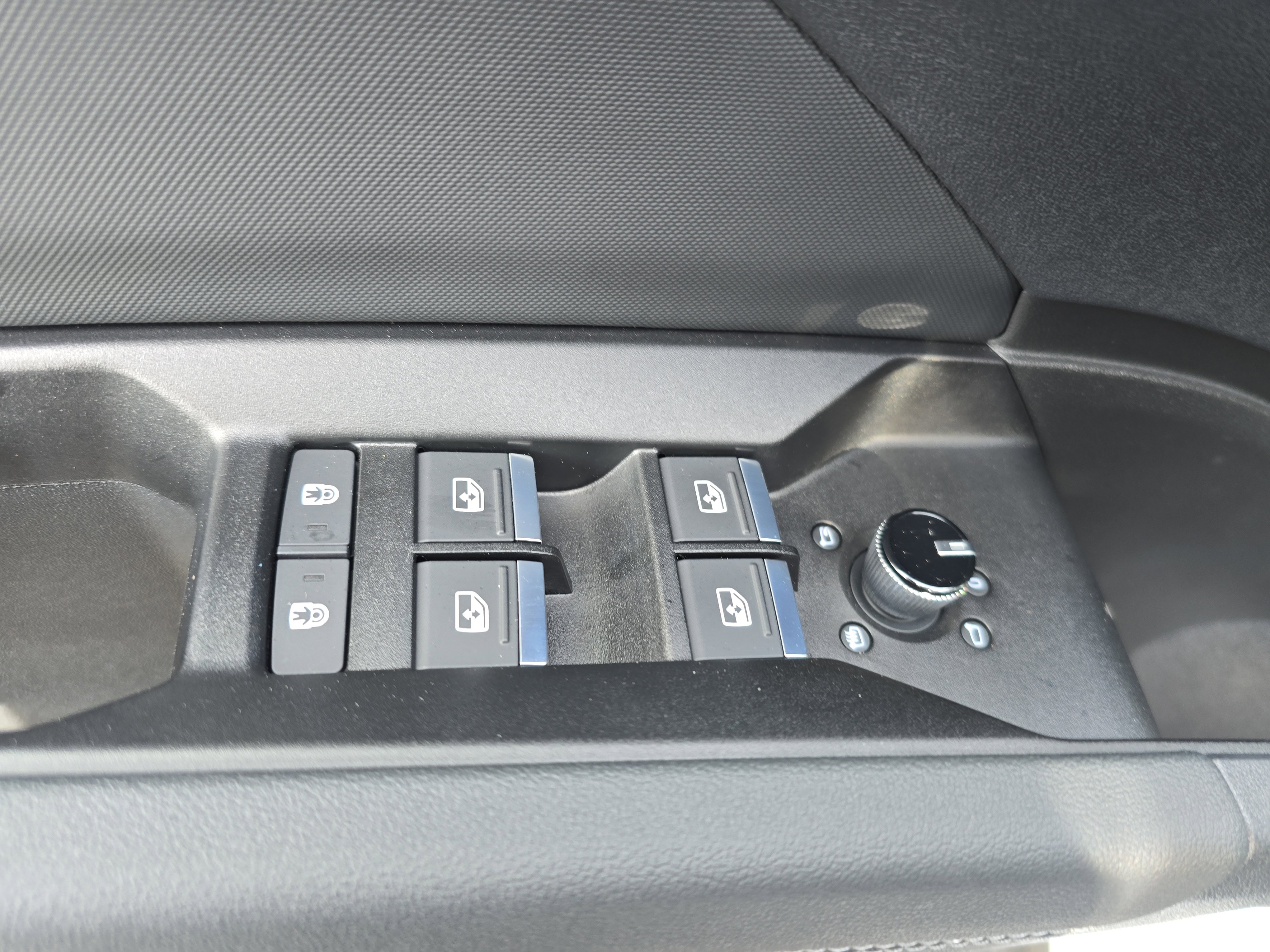 Used 2023 Audi Q4 e-tron Premium Plus w/ Premium Plus RWD image 28
