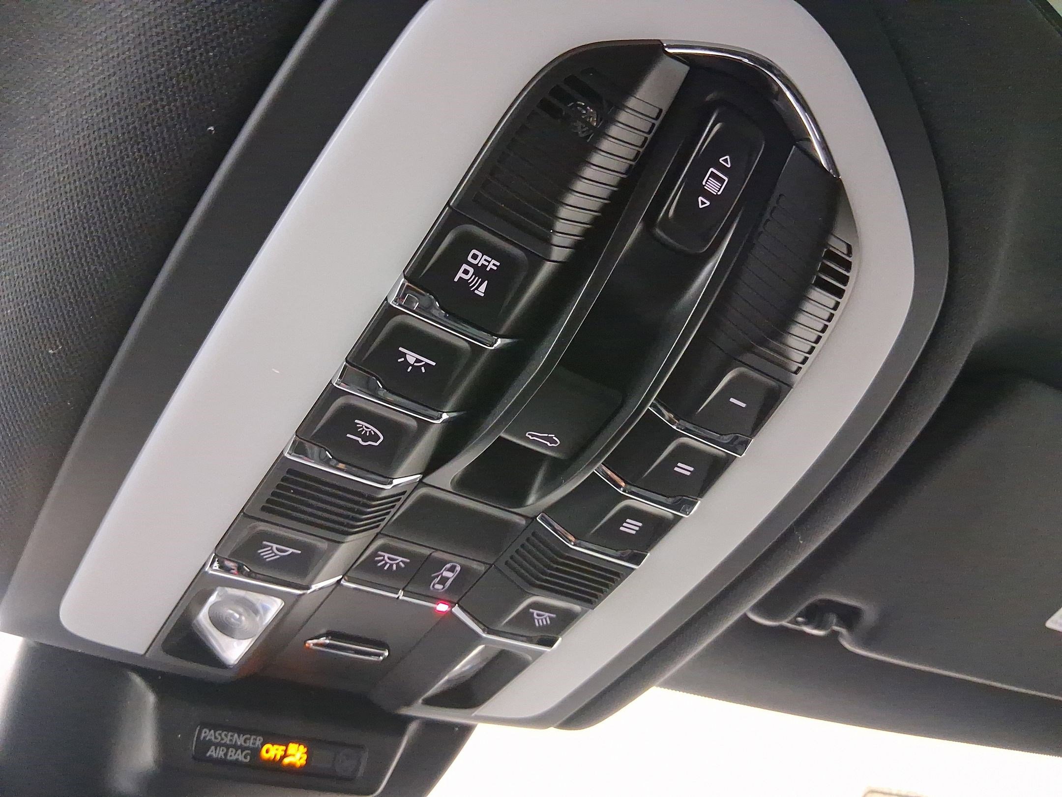 Used 2026 Porsche Macan S AWD/4WD image 28