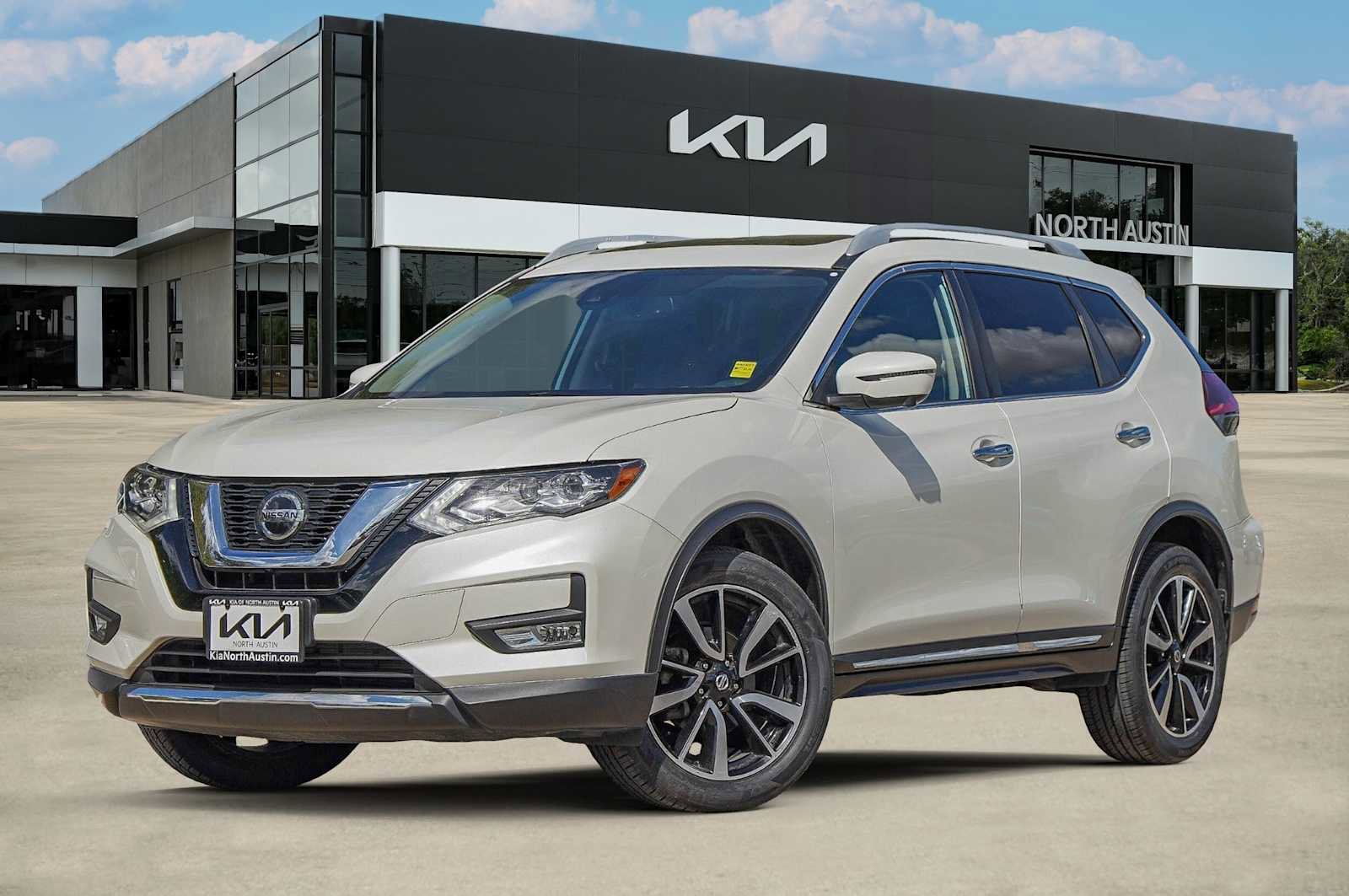 Used 2019 Nissan Rogue SL w/ Premium Package