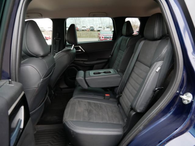 Used 2023 Mitsubishi Outlander SE image 10