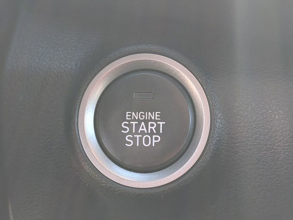 Used 2019 Hyundai Kona SEL image 39