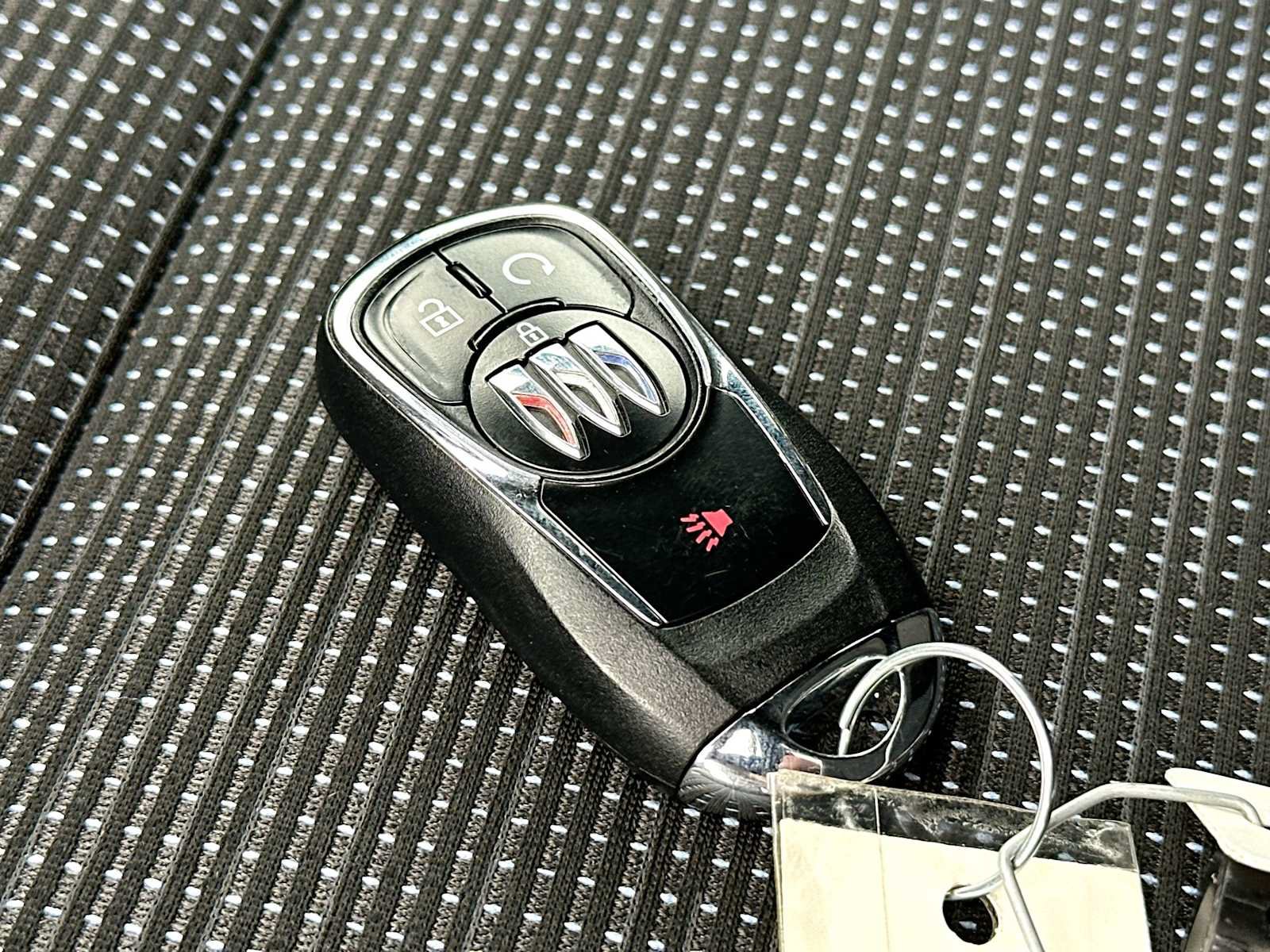 Used 2026 Buick Envista Preferred FWD image 29