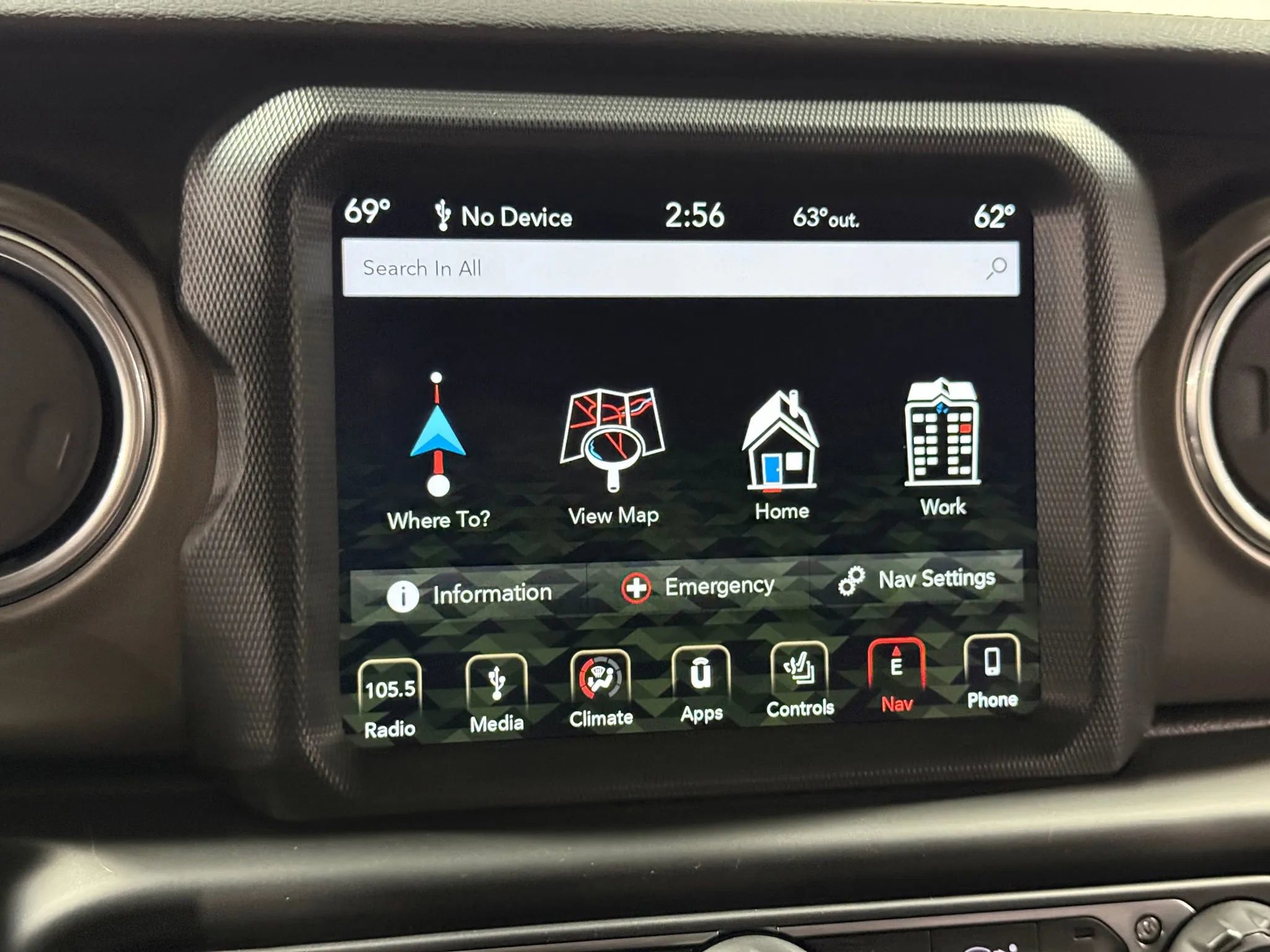 Used 2018 Jeep Wrangler Unlimited Rubicon w/ Dual Top Group image 36