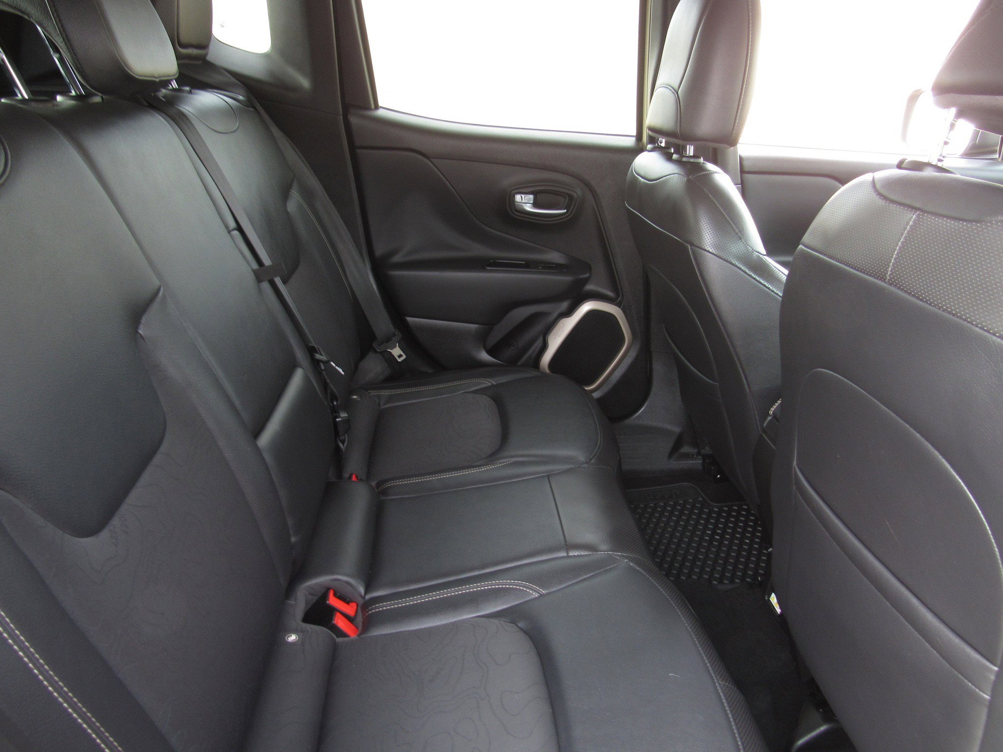 Used 2017 Jeep Renegade Trailhawk image 11