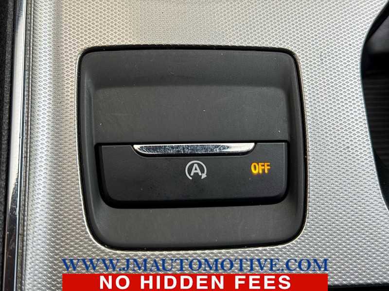 Used 2022 Ford Edge ST image 34