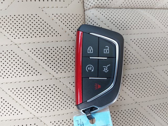 New 2026 Cadillac Lyriq V w/ LPO, Floor Liner Package image 37
