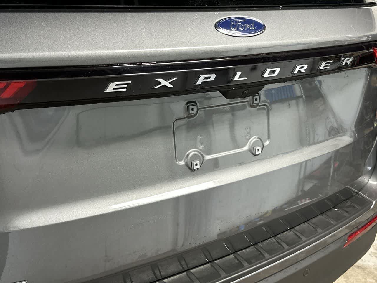 Used 2026 Ford Explorer Active RWD image 10