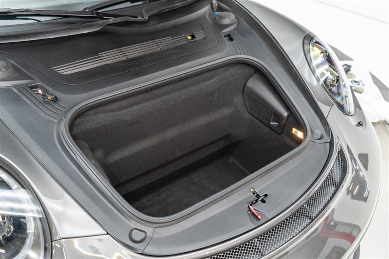 Used 2018 Porsche 911 GT3 RWD image 35