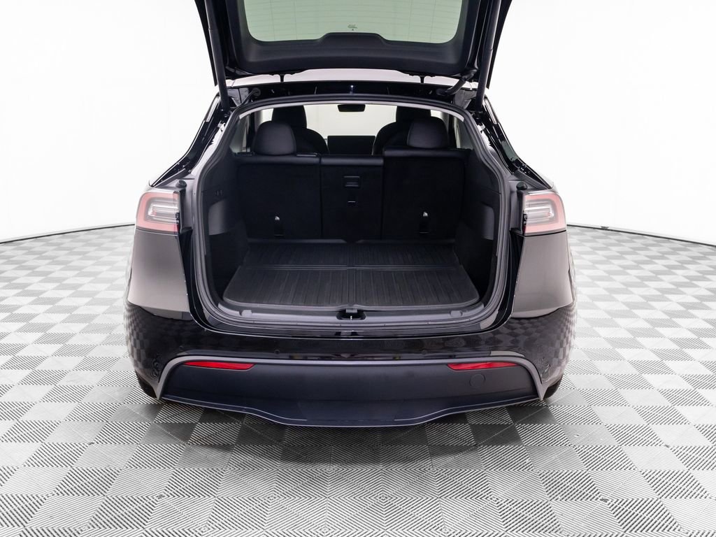 Used 2022 Tesla Model Y Performance AWD/4WD image 34