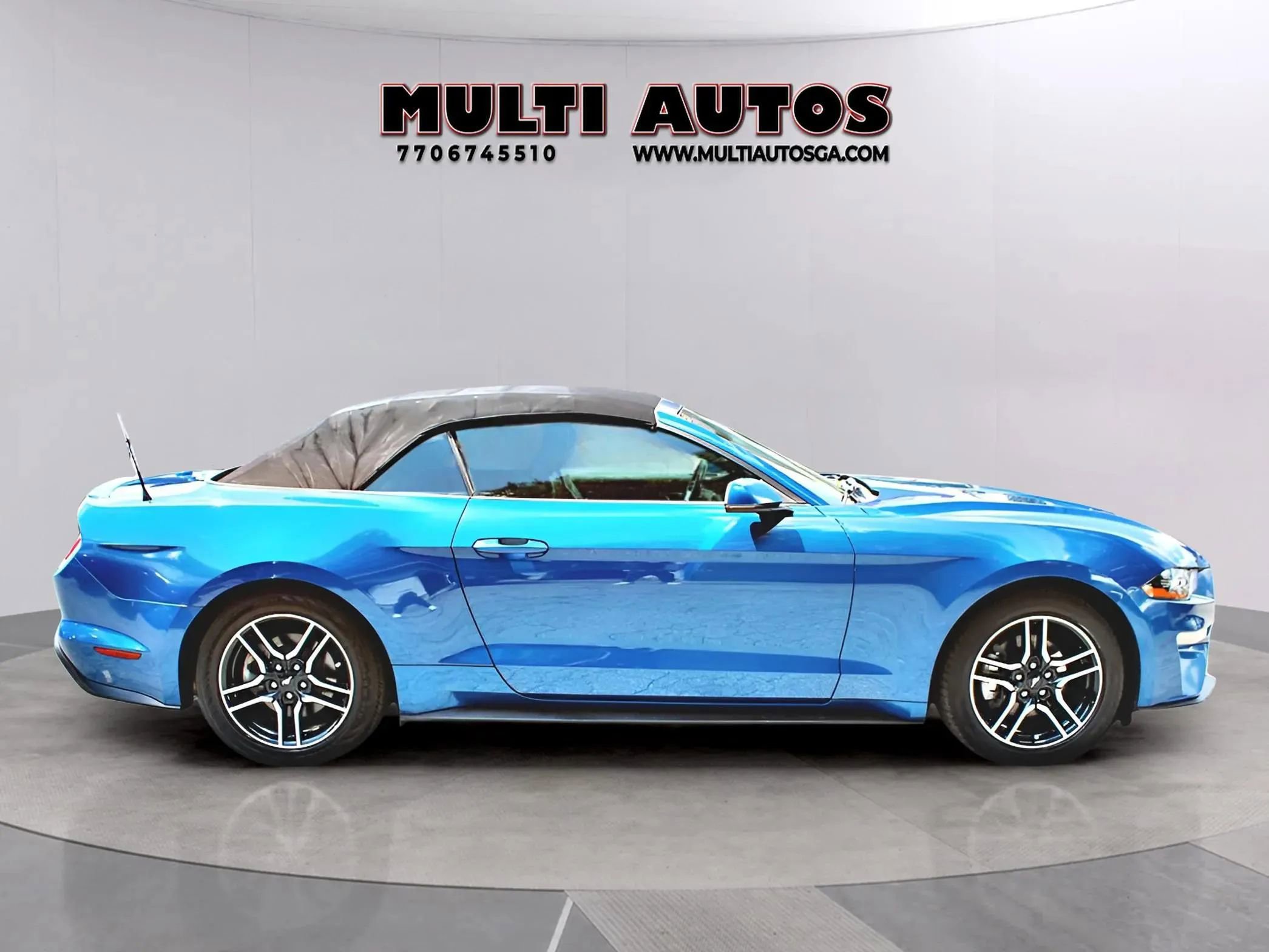 Used 2018 Ford Mustang Premium image 3