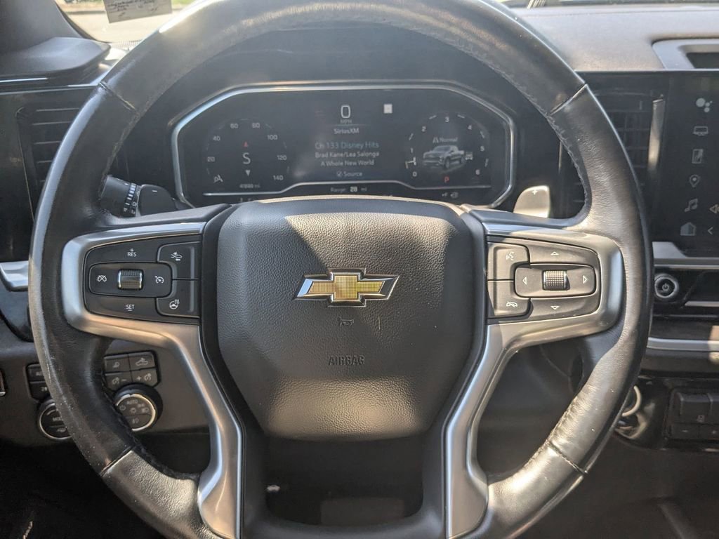 Used 2022 Chevrolet Silverado 1500 LTZ w/ LTZ Premium Package AWD/4WD image 23