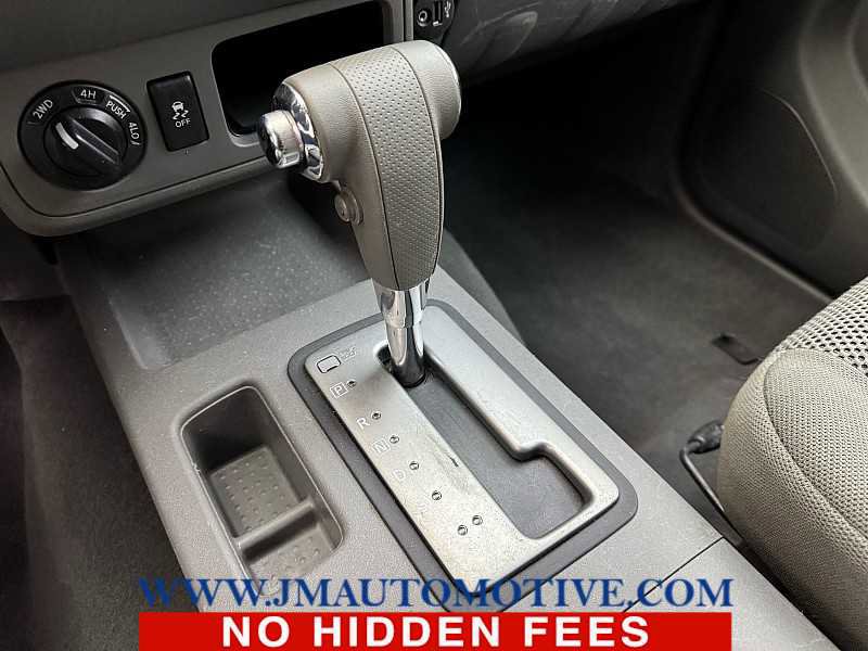 Used 2019 Nissan Frontier SV image 28