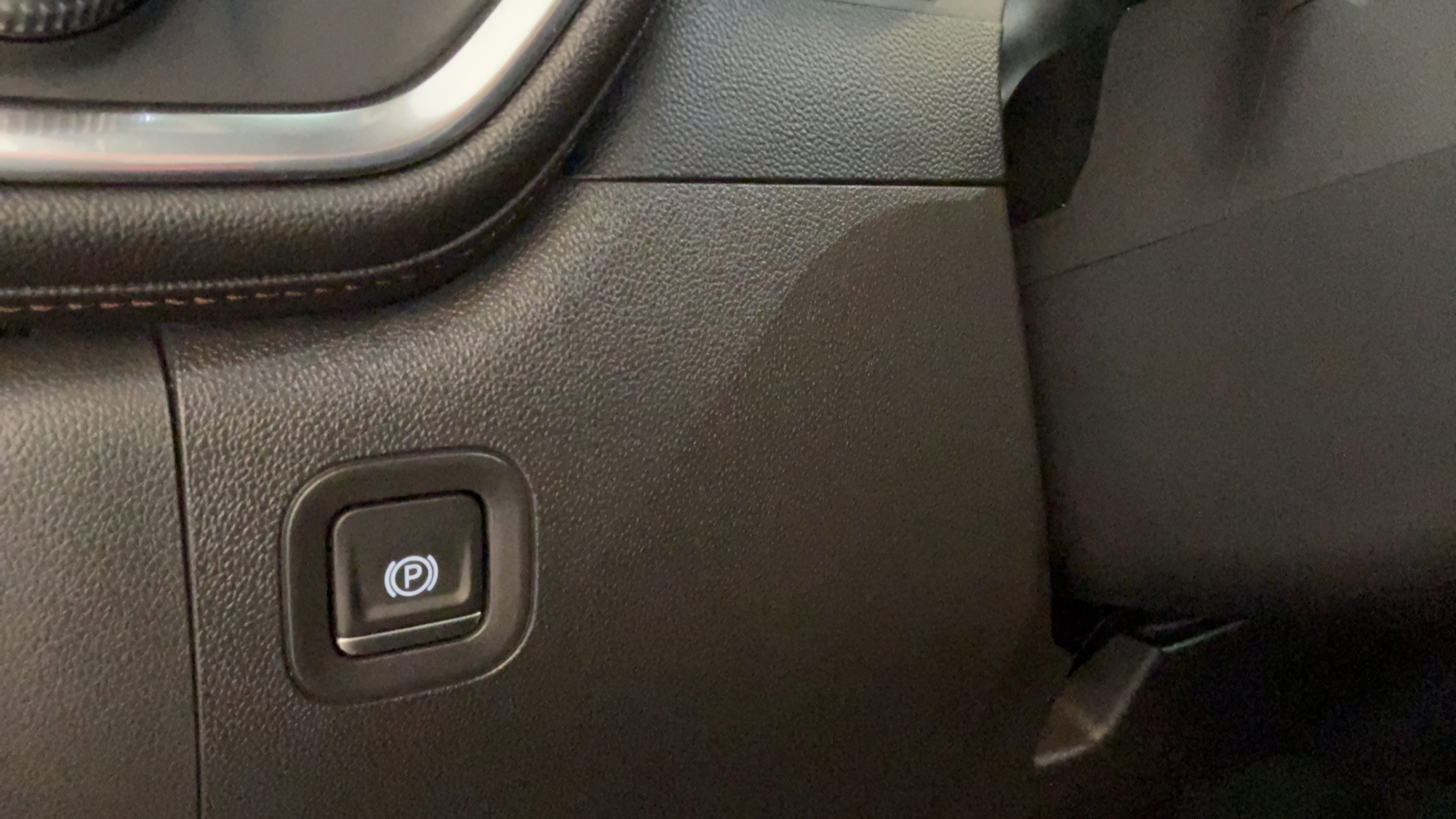 Used 2020 GMC Sierra 1500 AT4 w/ AT4 Premium Package AWD/4WD image 27