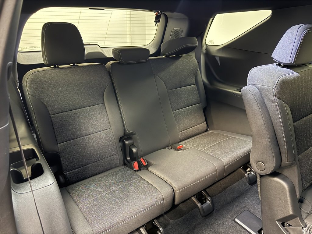 New 2026 Chevrolet Traverse LT w/ Driver Confidence Package image 15