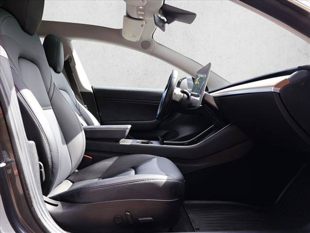 Used 2018 Tesla Model 3 Long Range RWD image 27