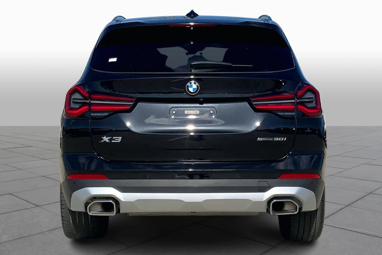 Used 2024 BMW X3 sDrive30i w/ Premium Package RWD image 4