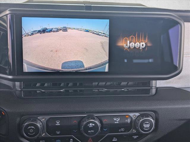 Used 2024 Jeep Wrangler Unlimited AWD/4WD image 13