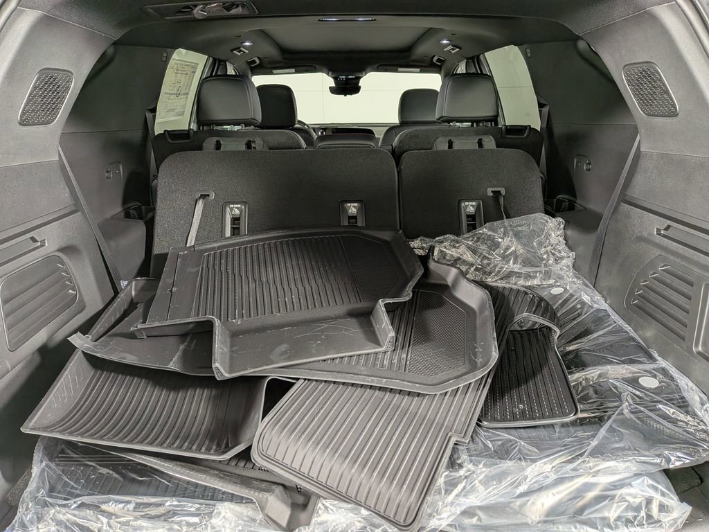 New 2026 Chevrolet Traverse Z71 w/ Enhanced Driving Package image 10