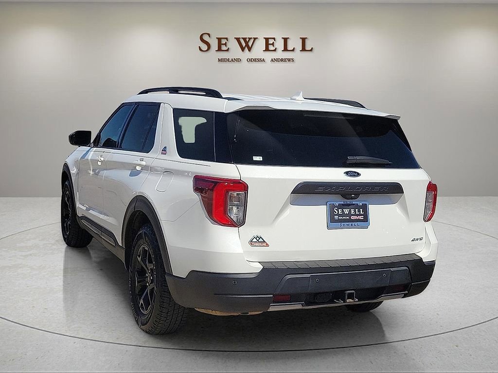 Used 2022 Ford Explorer Timberline image 3