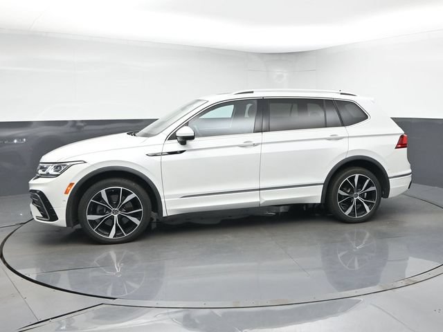 Used 2022 Volkswagen Tiguan SEL R-Line AWD/4WD image 4