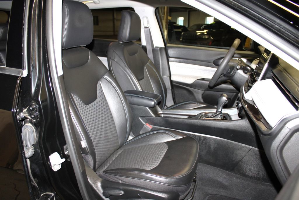 Used 2022 Jeep Compass Latitude image 29