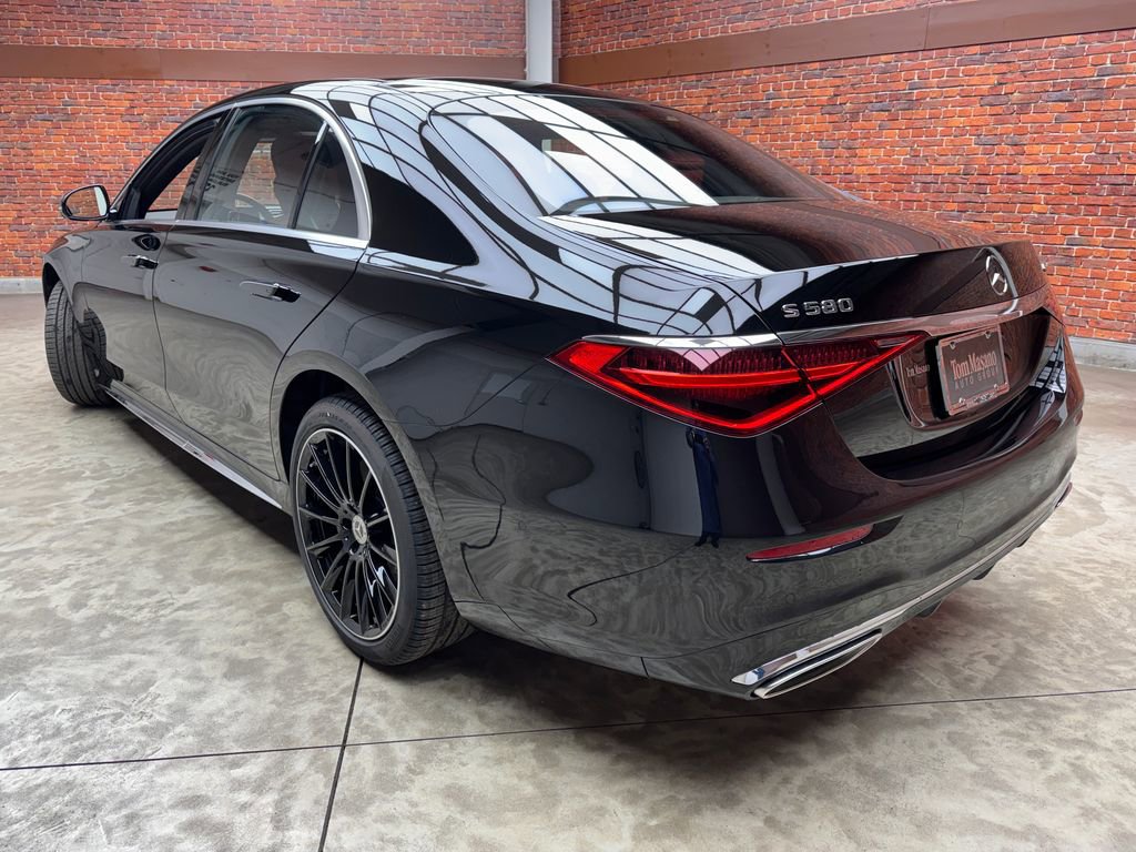 New 2026 Mercedes-Benz S 580 4MATIC Sedan image 2