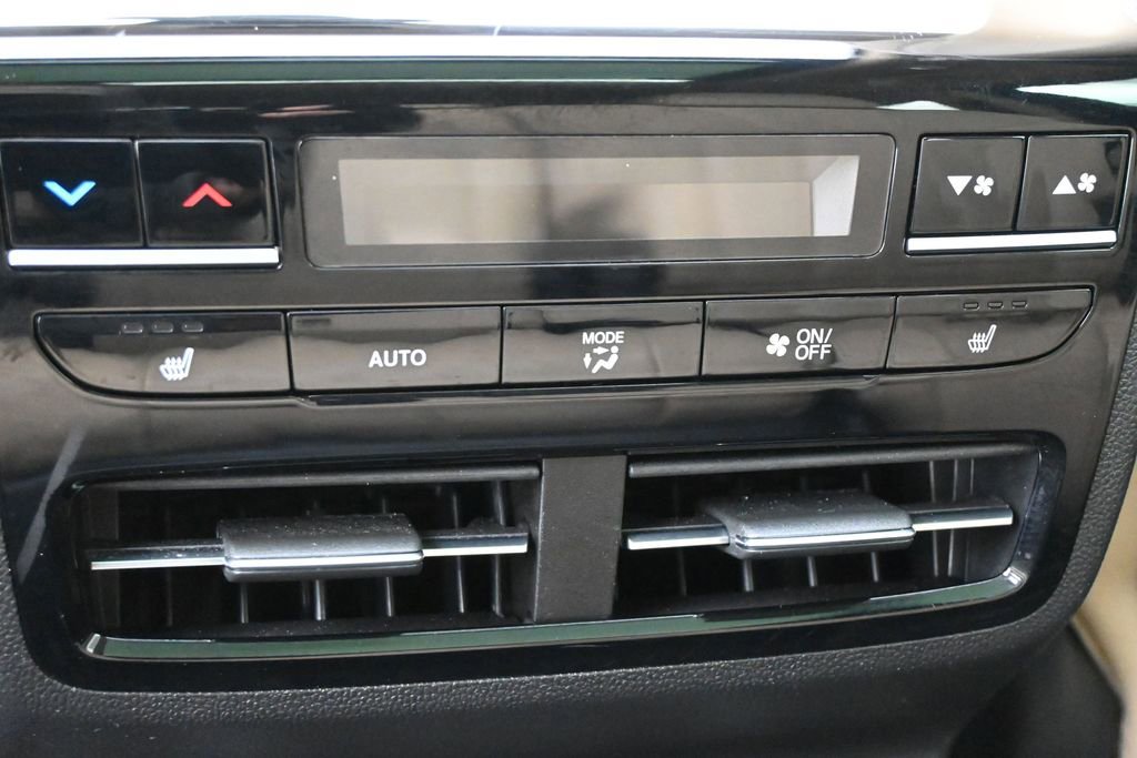 Used 2023 Acura MDX SH-AWD w/ Advance Package image 23
