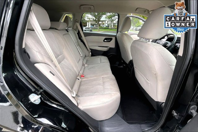 Used 2025 Nissan Rogue SV FWD image 27
