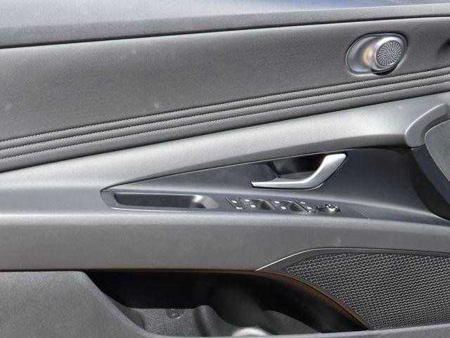 New 2026 Hyundai Elantra Limited image 22