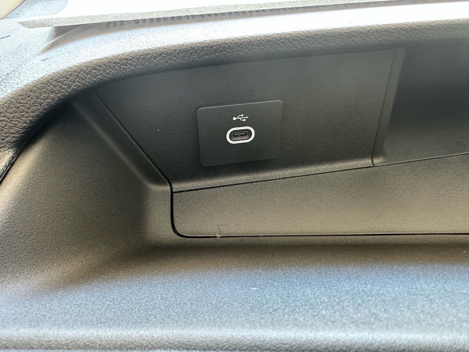 New 2026 Ford Transit 250 148 Medium Roof w/ Exterior Upgrade Package image 29