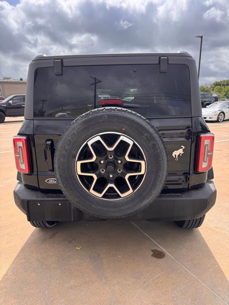 Used 2025 Ford Bronco Outer Banks image 7